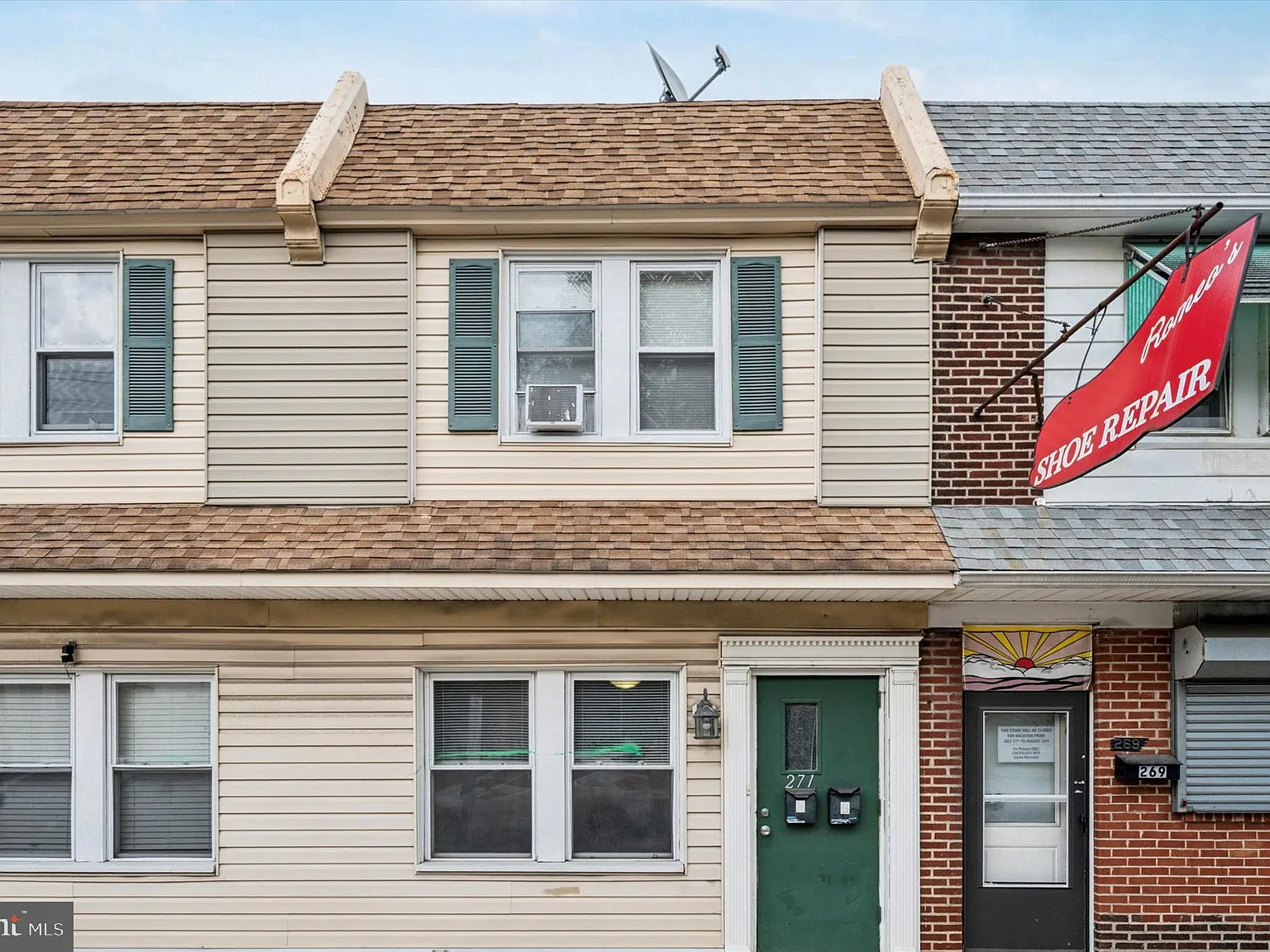 1 bed, 725 sqft, $1,015 — Photo 2