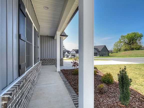 5th image of 282 Dry Kiln Ct