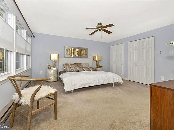 3rd image of 7418 Mason Dr