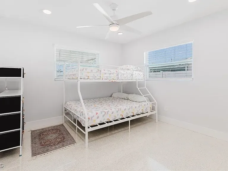 444 Bayshore Dr — Photo 8