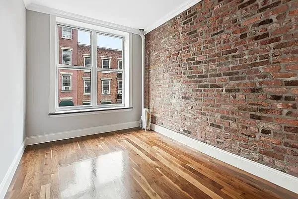 Rented by REAL New York | media 21