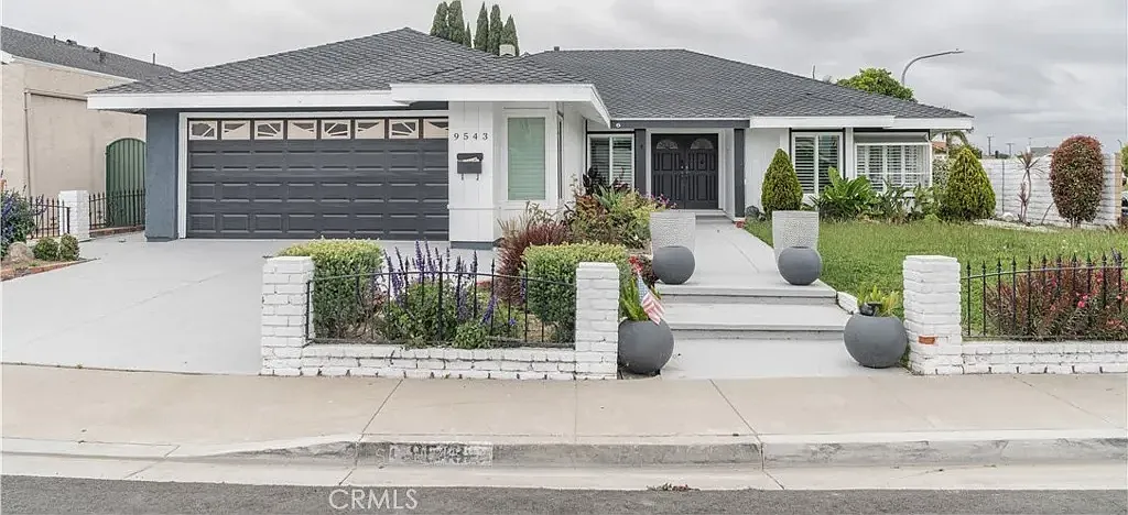5 bed, 1812 sqft, $8,500 — Photo 1