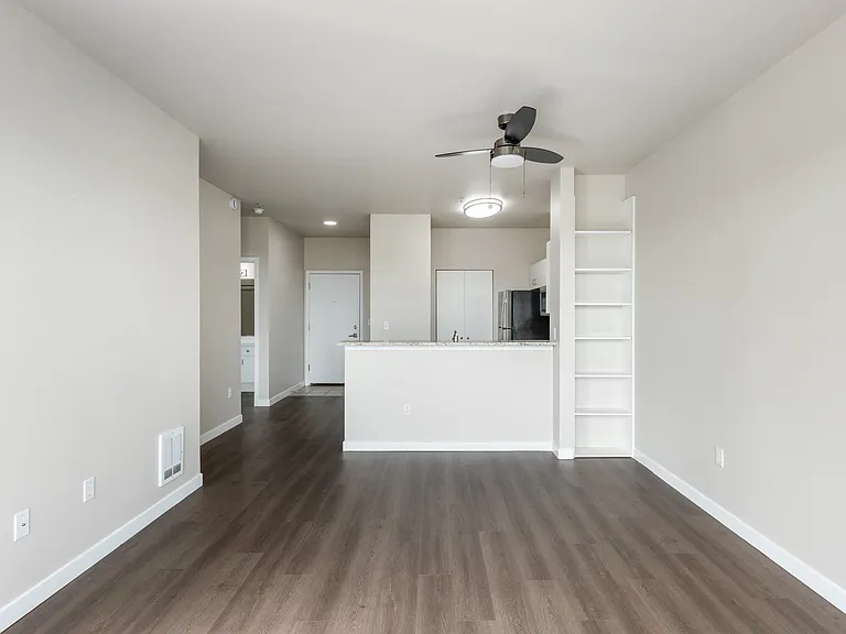 Pacific Pointe — Photo 24