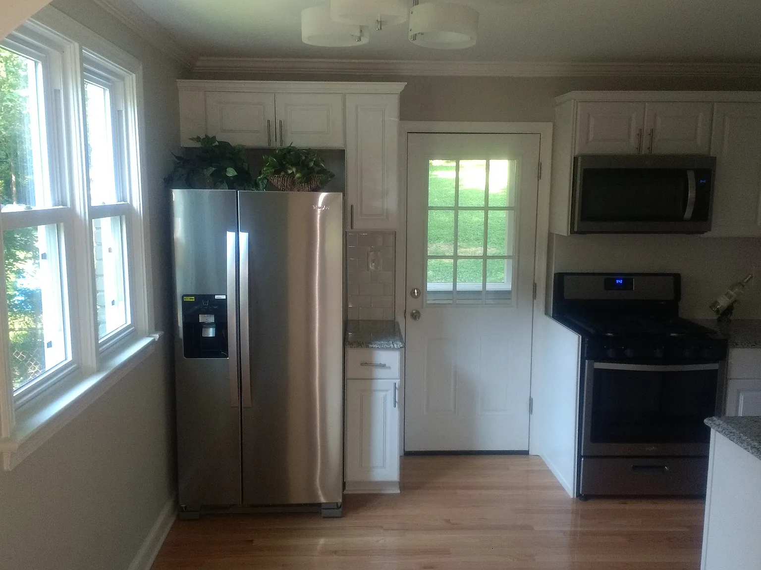 8406 49th Avenue - 1 — Photo 3