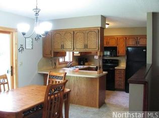 96 Aleck Rd NW, Cambridge, MN 55008