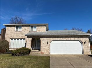 79 Brush Creek Rd, Williamsville, NY 14221