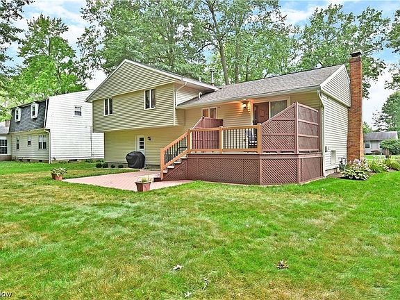 5th image of 384 Wheelock Dr NE