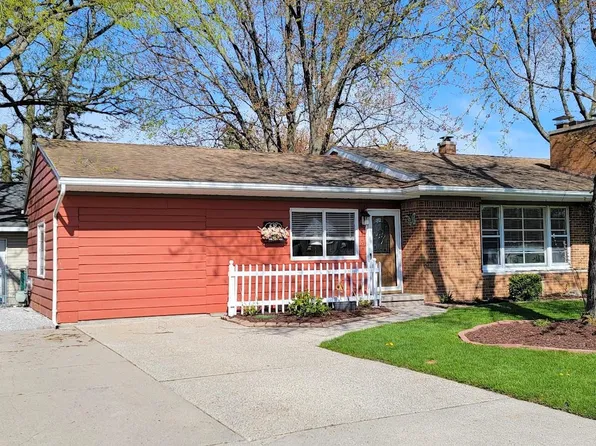 613 Handy Dr, Bay City, MI 48706