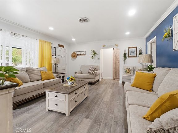 3rd image of 671 W Christie St