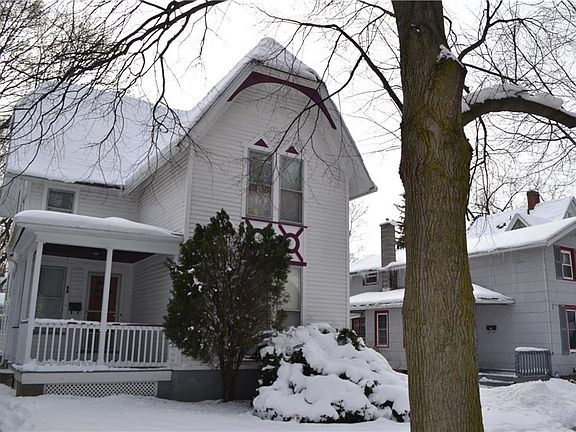 3rd image of 161 Cypress St