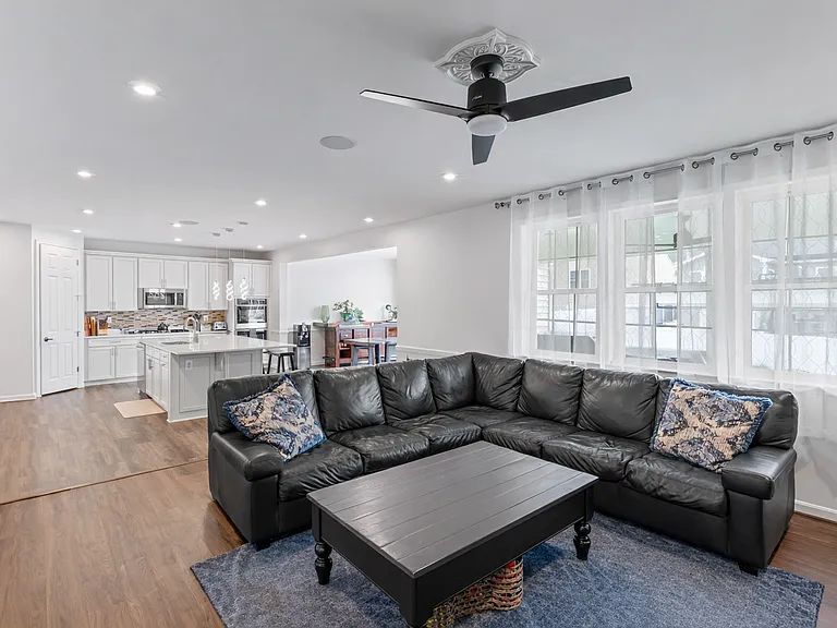 7810 Bexley Ln — Photo 20