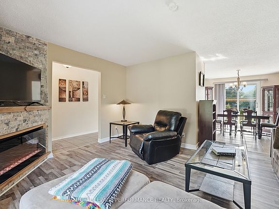 5th image of 1084 Eadie Rd