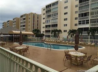 232 NE 12th Ave APT 108, Hallandale, FL 33009