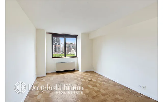 Rented by Douglas Elliman | media 32