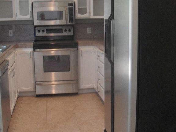 3rd image of 482 Bettencourt St