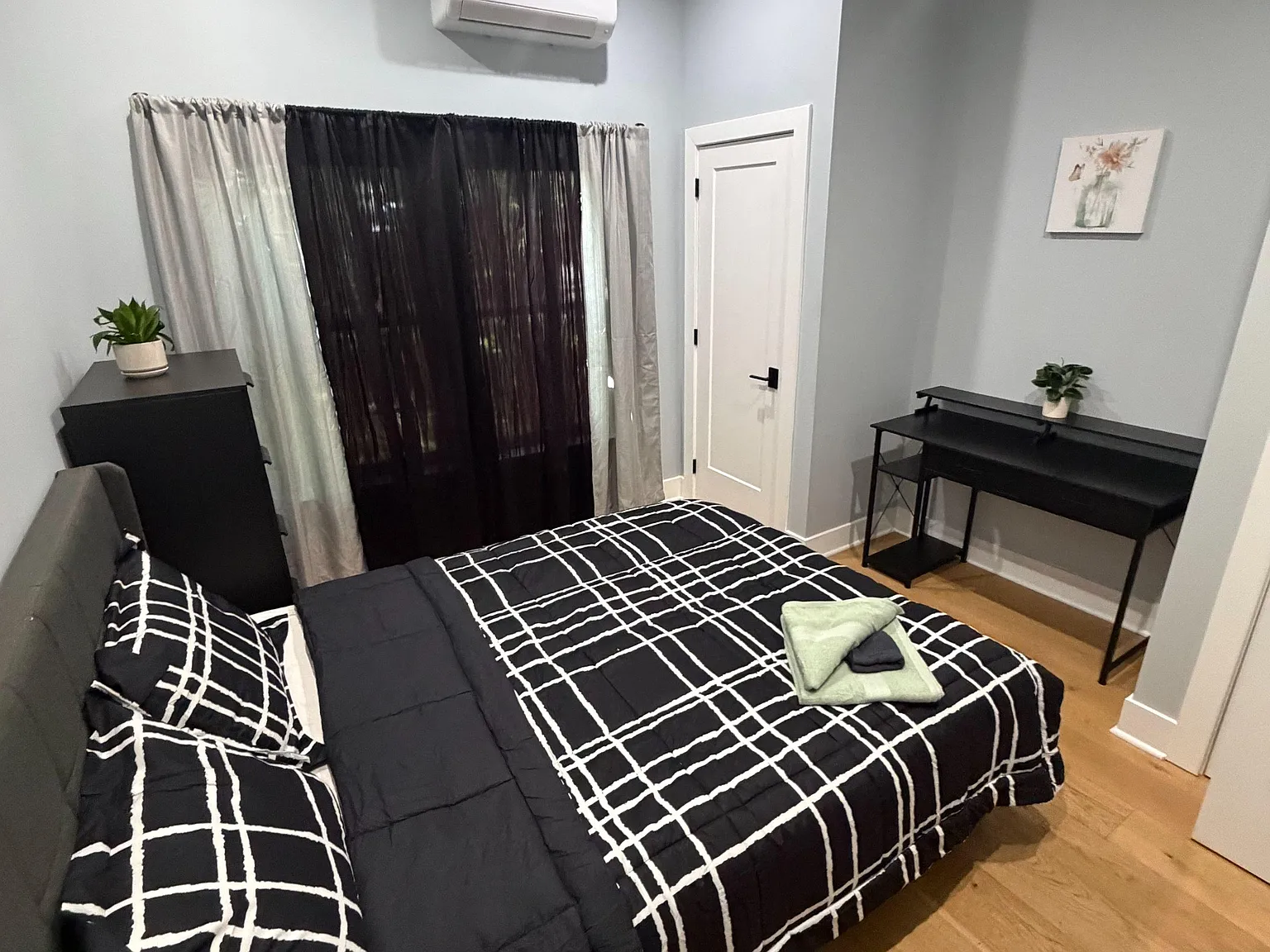 4 bed, 2.5 bath, 1700 sqft, $1,481 — Photo 1