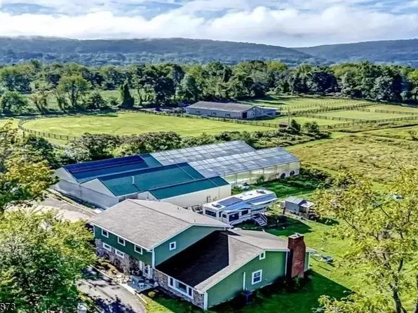 70 Mackenzie Rd, Lebanon Twp., NJ 08827