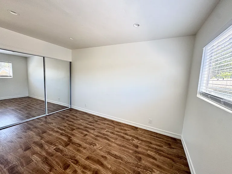 2030 Holly Dr #7A — Photo 12