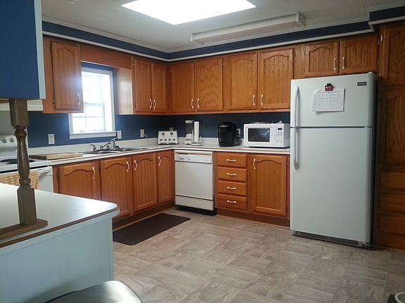 4th image of 638 Fresh Pond Ave Unit 351