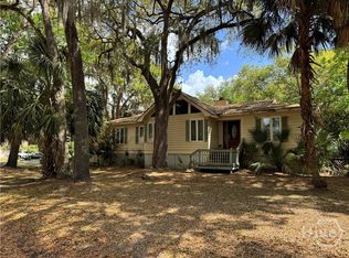 2 Moss Pointe Ct, Savannah, GA 31410