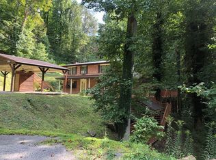 509 Sun Valley Ter, Hazard, KY 41701