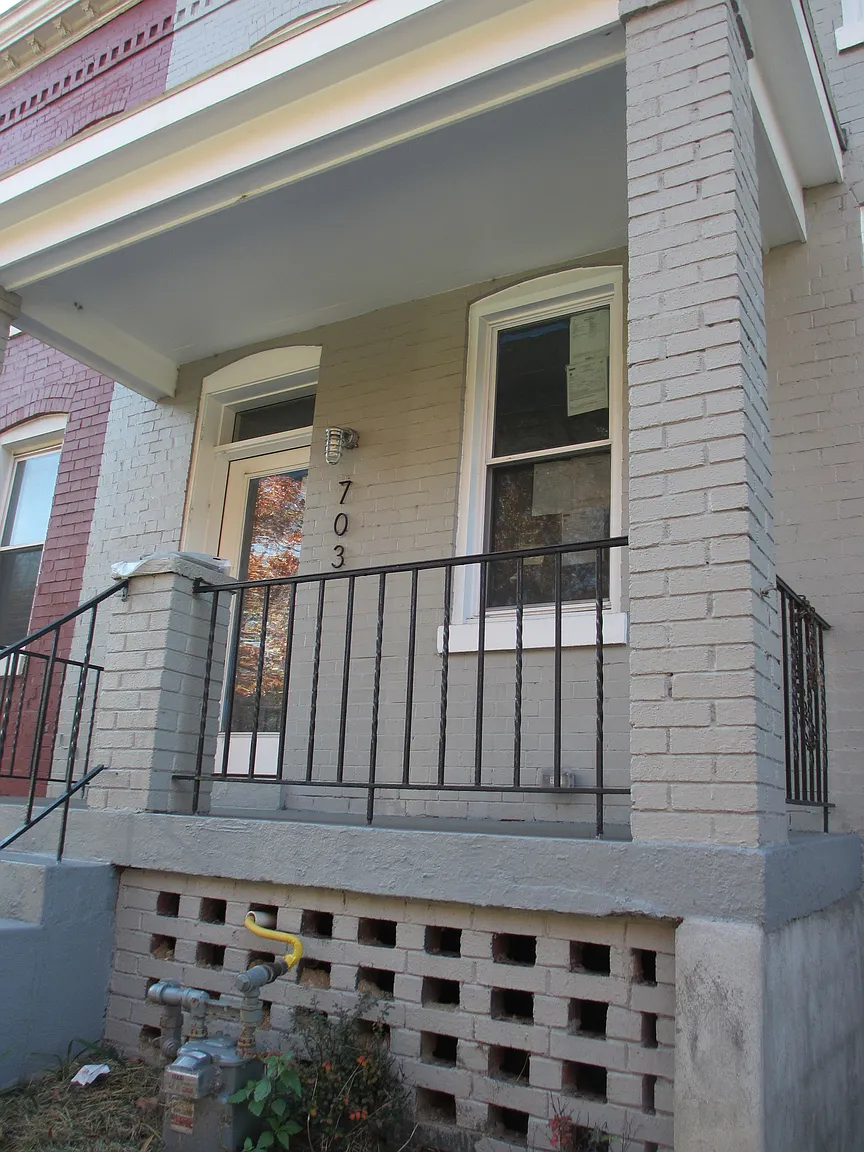 703 Florida Ave NE photo 1