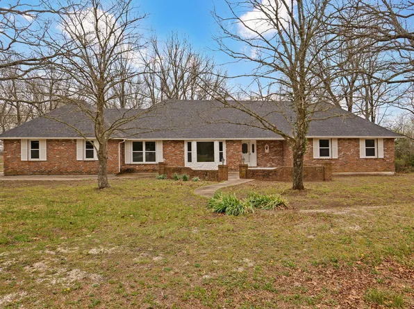 936 E 482nd Road, Bolivar, MO 65613