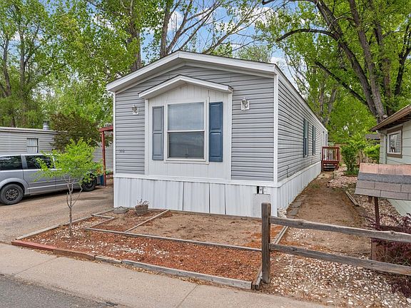 2nd image of 2626 W 1st St #318