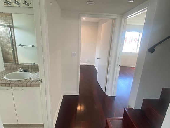5th image of 849 S Shenandoah St APT 302