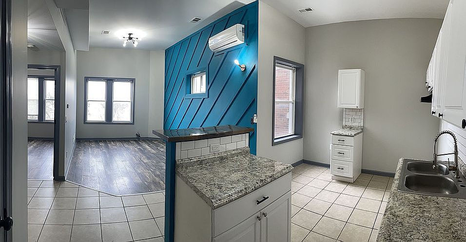 2nd image of 4031 Wesson St #307