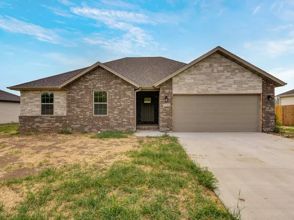 1726 S Landrum Street, Mt Vernon, MO 65712