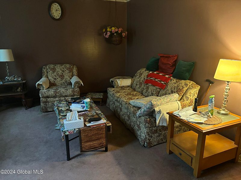 4th image of 526 Third Street
