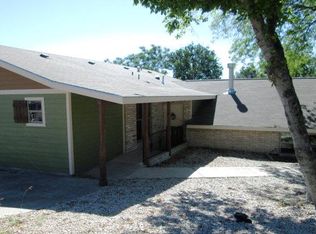 210 Loma Vista Dr, Kerrville, TX 78028