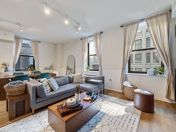 2nd image of 310 S Michigan Ave Unit 1009
