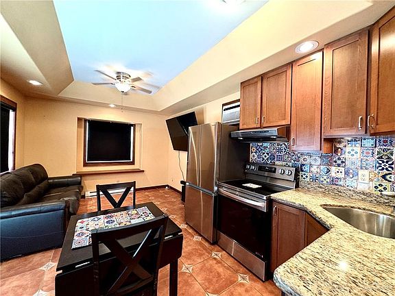 3rd image of 3801 Mallard Dr