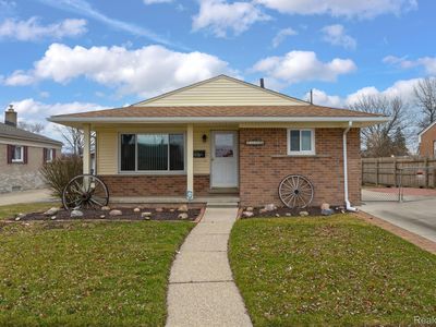 31204 Saint Margaret St, Saint Clair Shores, MI, 48082