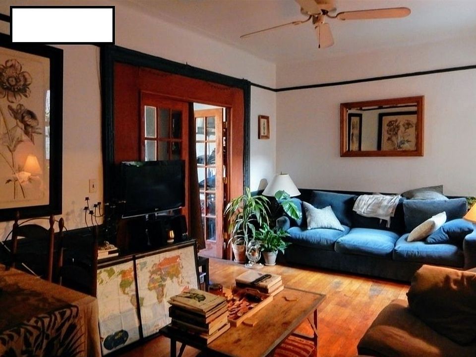 2nd image of 352 Saint Johns Pl APT 3B