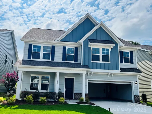 2042 Puddle Pond Rd, Indian Trail, NC 28079