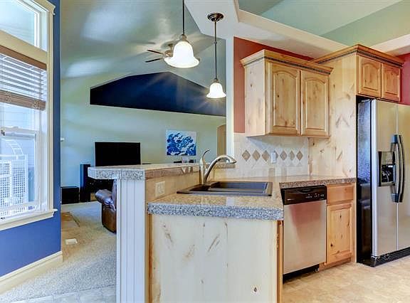 5th image of 657 E Burney Glen Dr