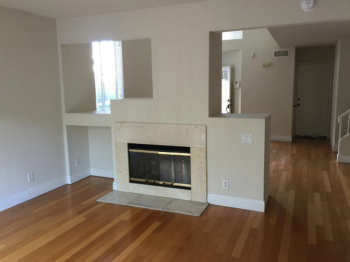 3 bed, 2.5 bath, 1411 sqft, $3,500 — Photo 4