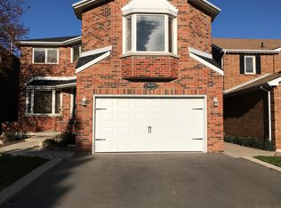 4131 Colonial Dr, Mississauga, ON L5L 4E8