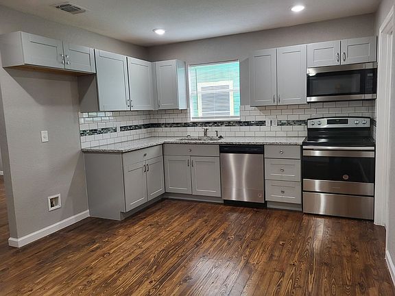 3rd image of 703 Milvid Ave #A