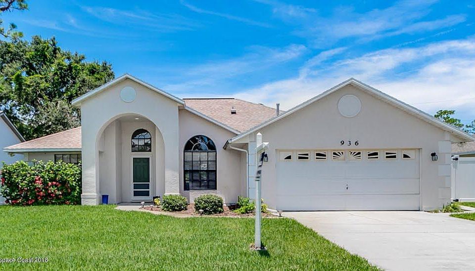 1st image of 936 Harbor Pines Dr