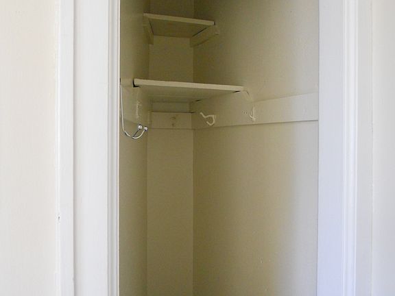 5th image of 49 Johnson Park APT 16
