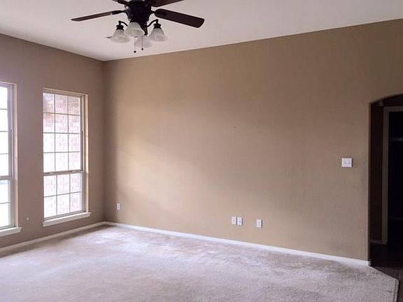 3rd image of 2324 Park Ave
