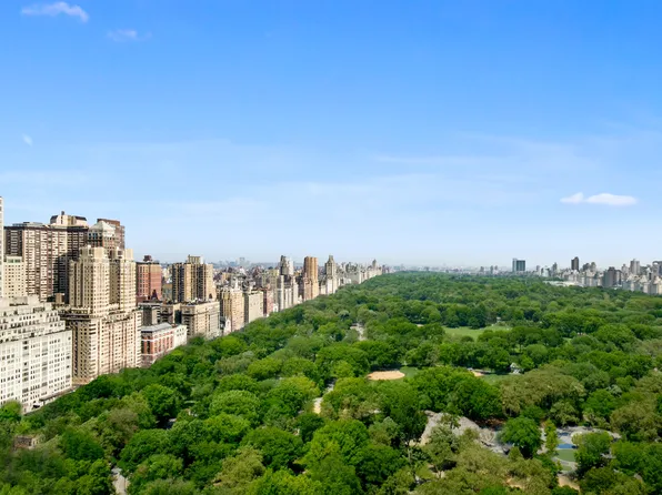 210 Central Park South image 18 of 21