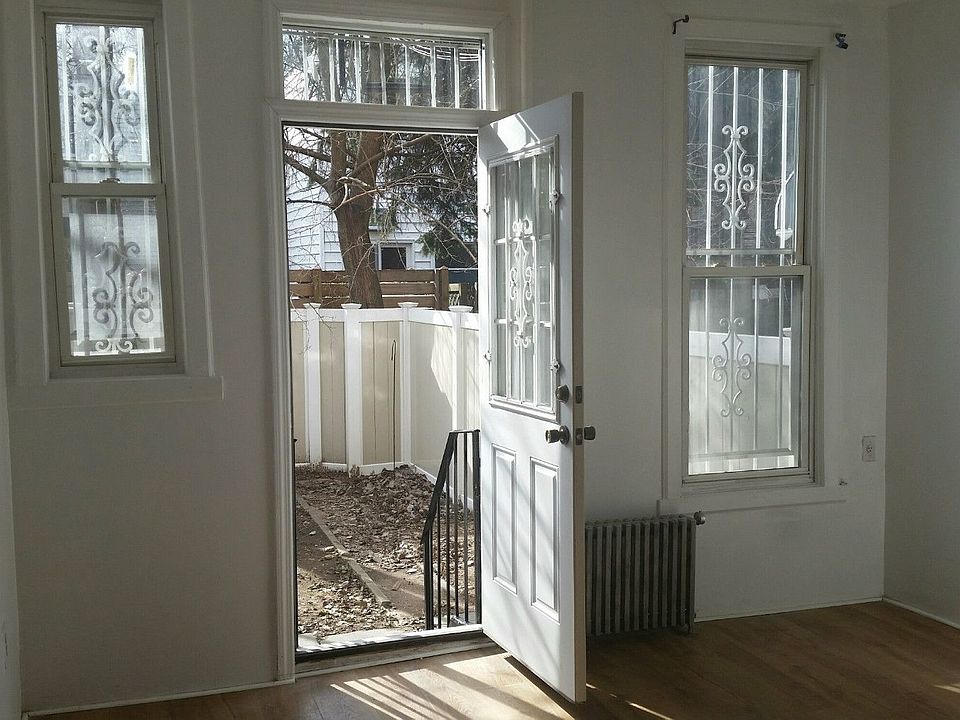 1st image of 414 Prospect Ave APT 1R