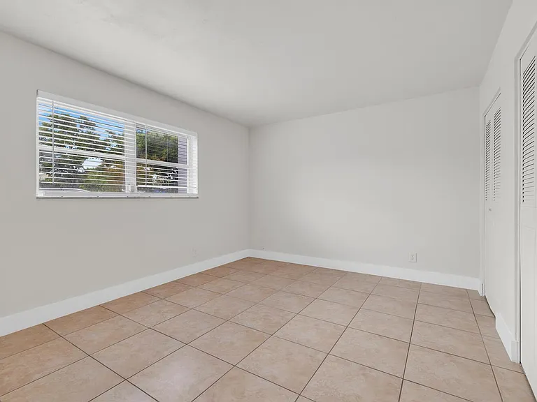 1735 Dewey St #909 — Photo 10