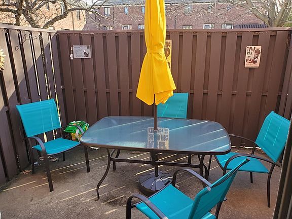 2nd image of 316 Lexington St #206856019