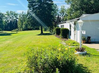1 Grandview Dr, Arcade, NY 14009